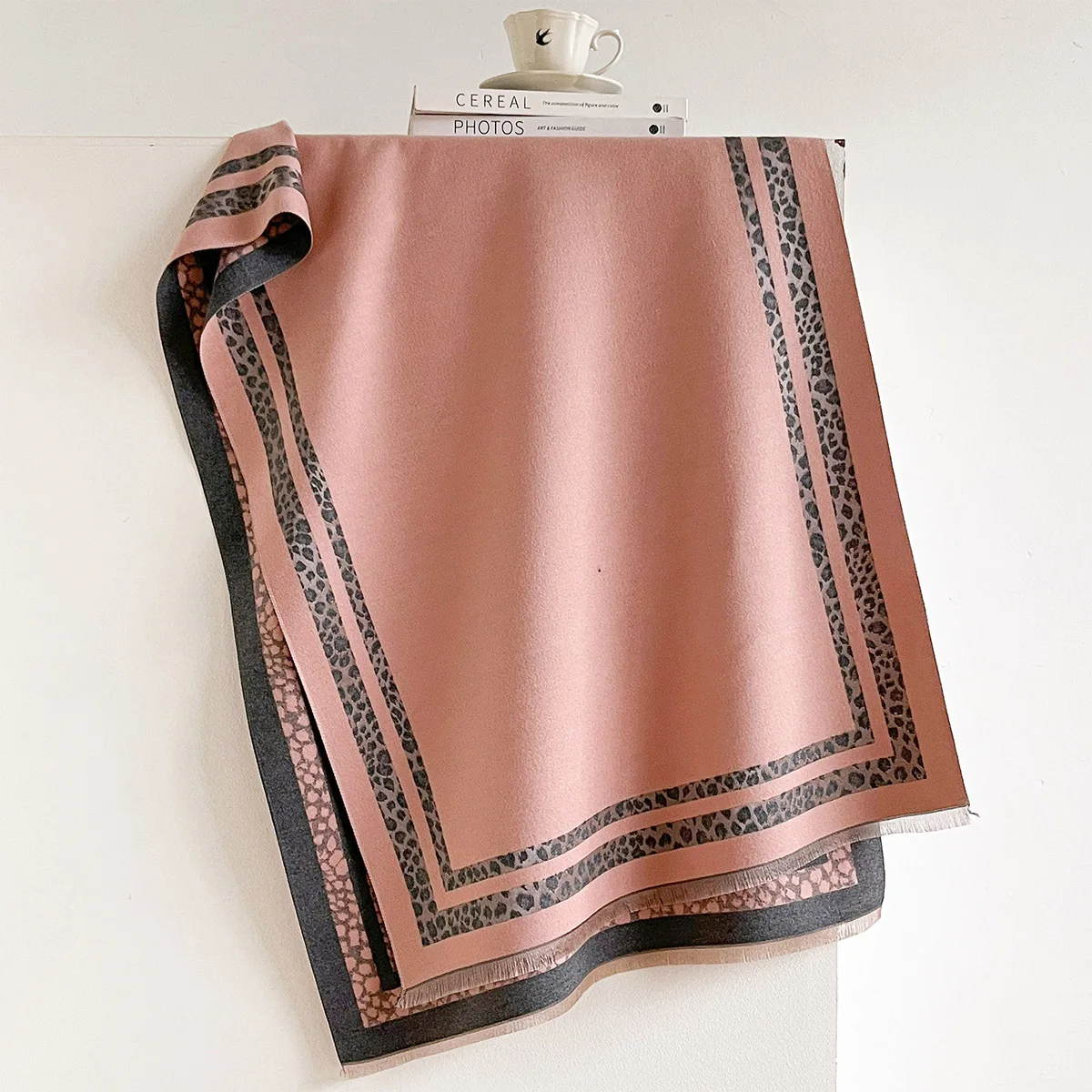 冬用、リバーシブル、暖かい、大判ショール、無地、厚手のパシュ - Woven Scarf Blanket のレビューと価格