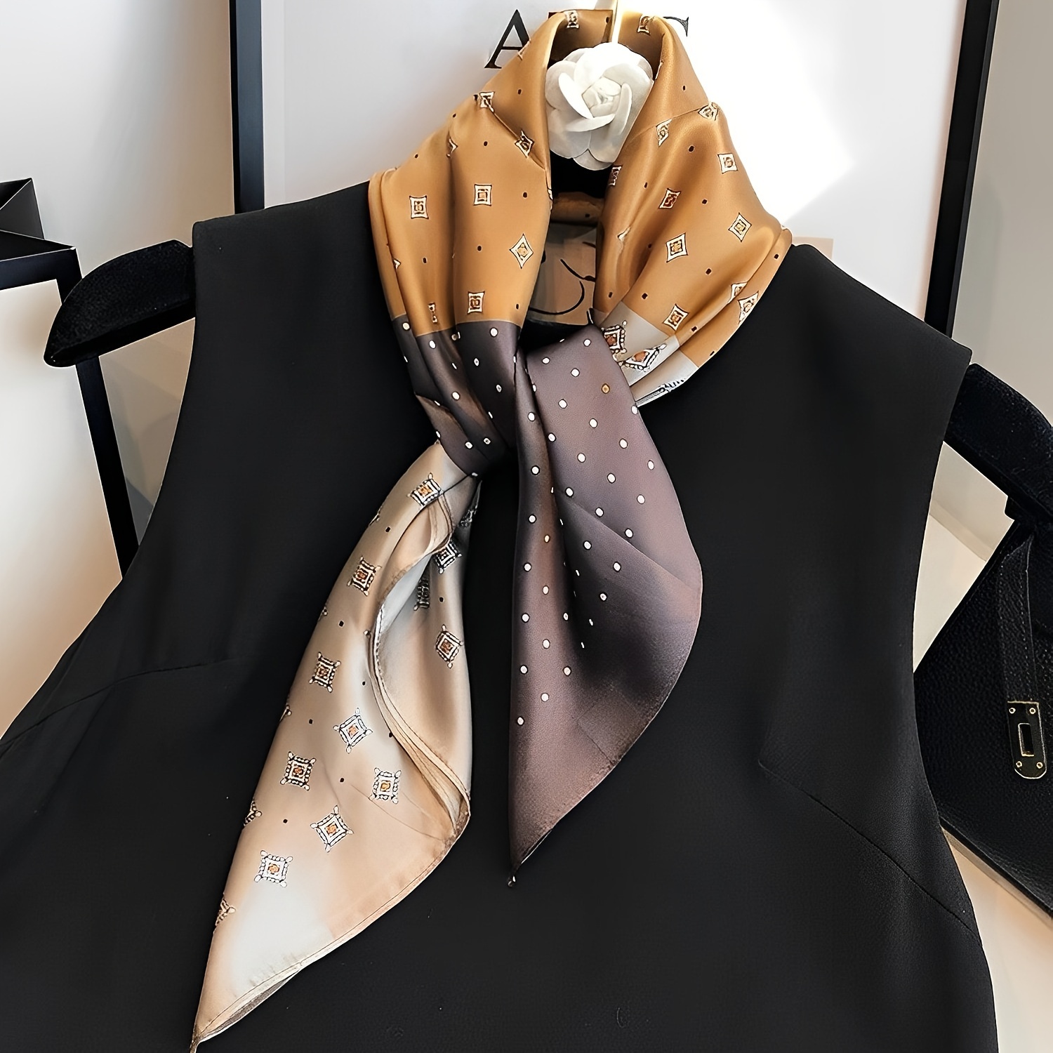 25.59インチフェイクダイヤモンド水玉スクエアスカーフエレ - Scarf Silk Square のレビューと価格