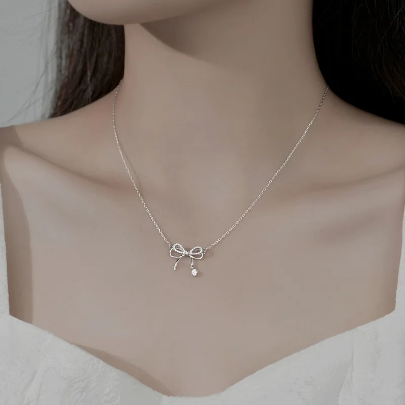リアルマネー 925 スターリングシルバー女性のネックレス弓 - Tie Clip Silver のレビューと価格